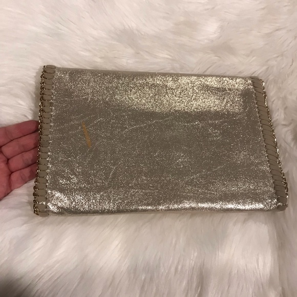 24hr Sale $25 Metallic Chain Clutch - Picture 4 of 7